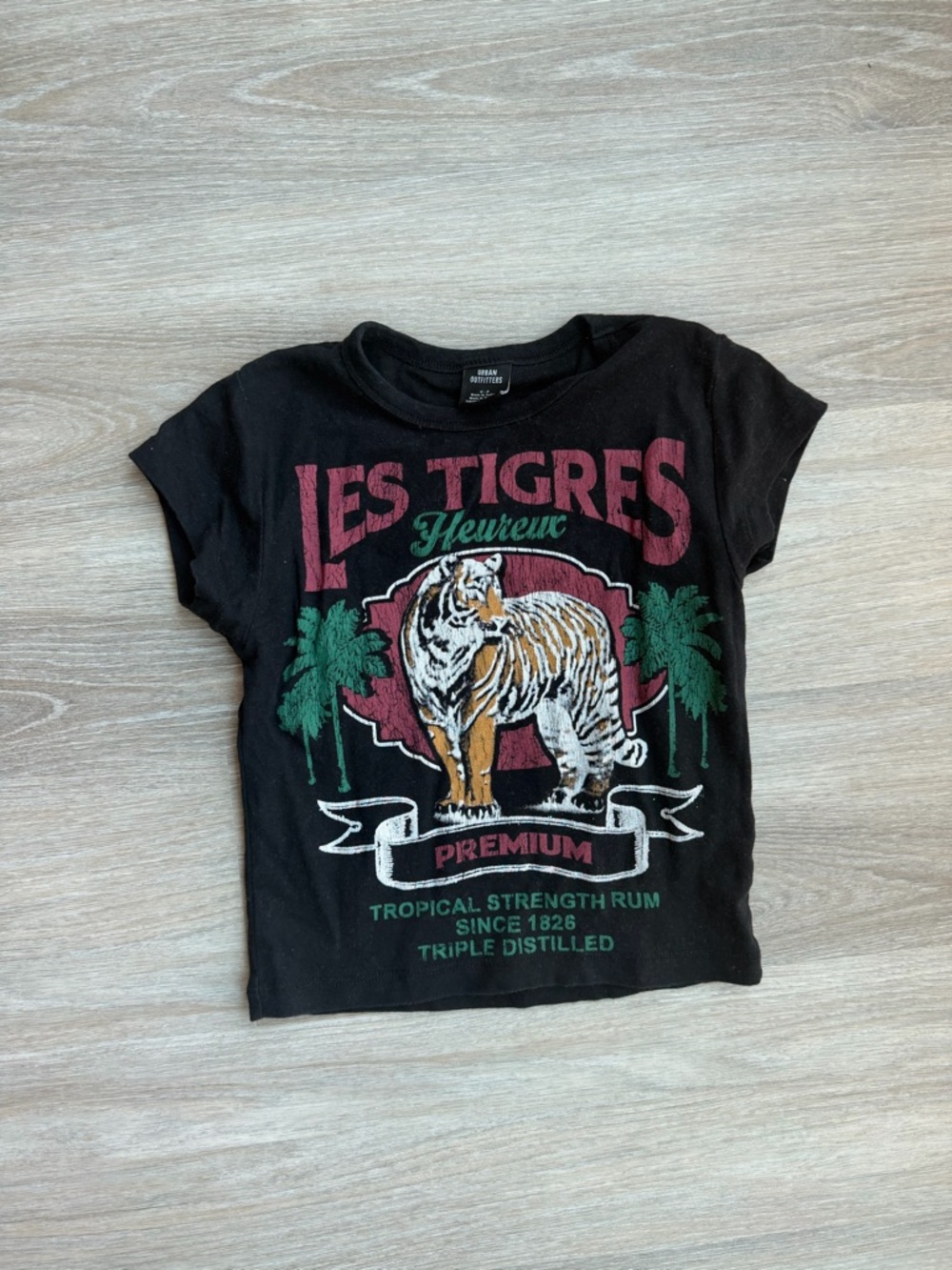 Black 'Les Tigres' Cropped Graphic Tee